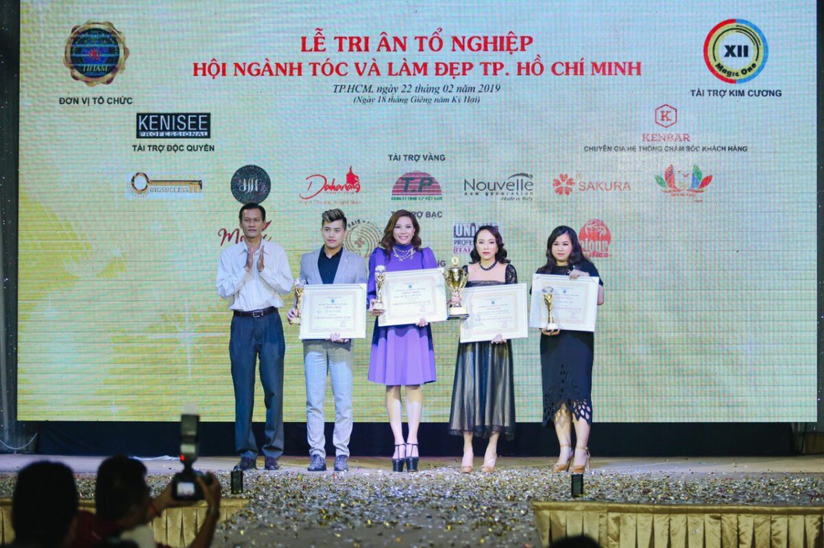 Z2207775916560 41Fc9Ca7Eaeb364Eab07E310F3561B4D