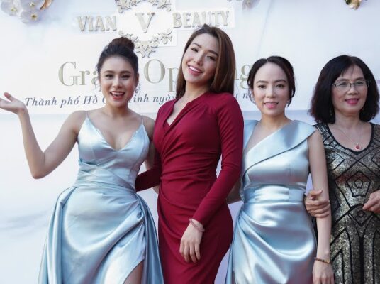 Z2207775922889 E0849C95E3C2C9F59A02E8E60D0Bd40D 1