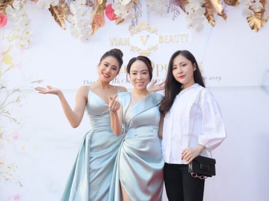 Z2207820919273 Db0601F028246Bb5Efce3Efcfeeb94C9