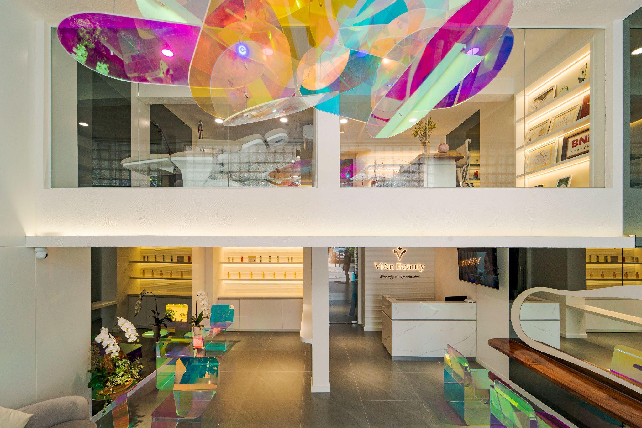 Dieu Khac Hairstroke Chan May