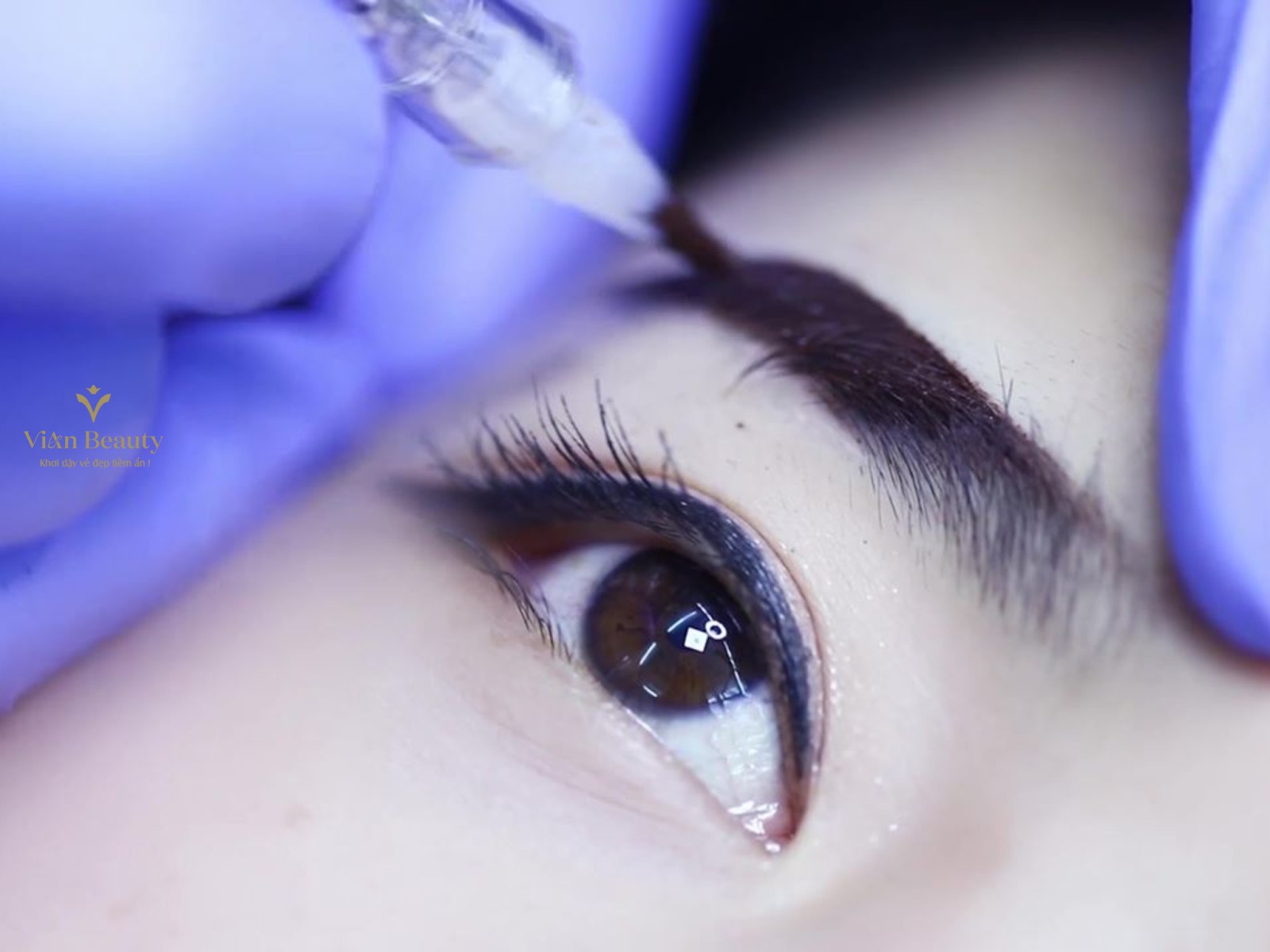 Kinh Nghiệm Chọn Mực Phun Xăm Phù Hợp