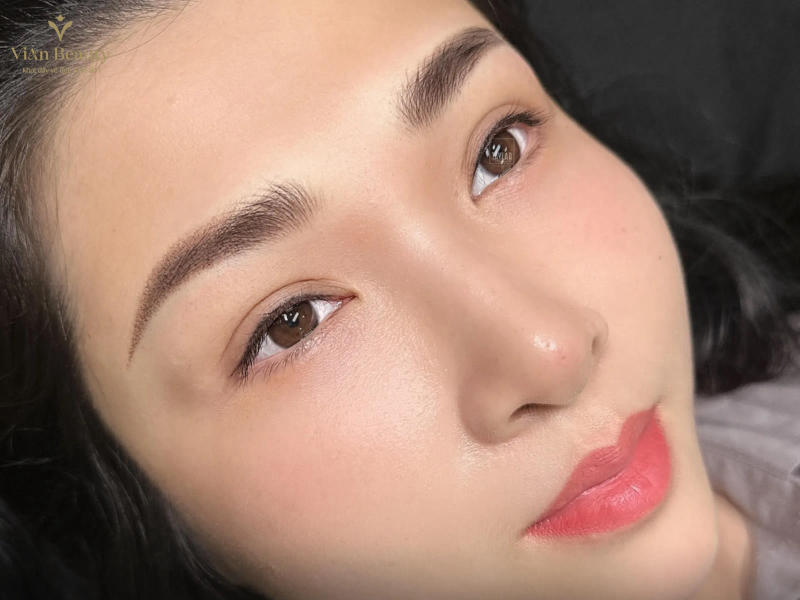 Vẩm Nang Chăm Sóc Lông Mày Sau Phun Đúng Cách - Quá Trình Lên Màu Bền Đẹp Bị Ảnh Hưởng Bởi Những Yếu Tố Nào?